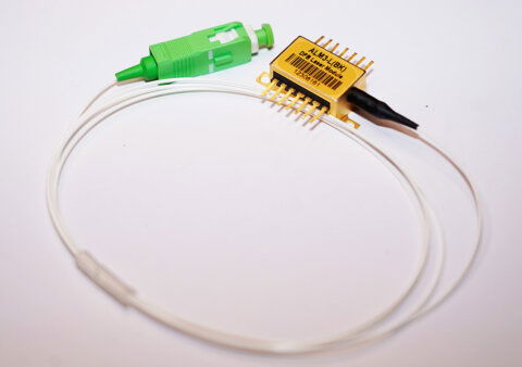 Butterfly-lasers voor analoog, CW en detectie