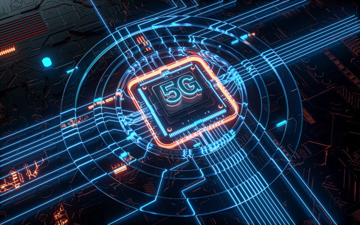 High-tech 3D illustration of a glowing 5G microchip integrated into a futuristic circuit board, representing the power and potential of 5G RedCap technology for scalable, cost-effective connectivity in industrial IoT, smart factories, and next-generation communication systems